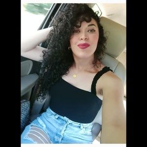 Meet your Posher, Sandra